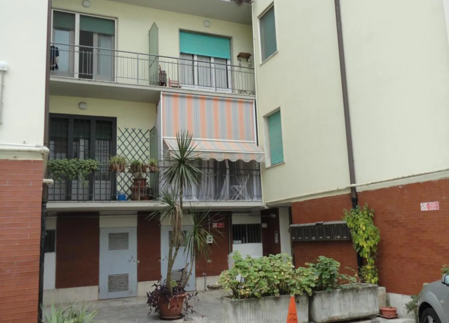 Room Rental Pisa - Parking E Wifi Gratuiti Ιταλία